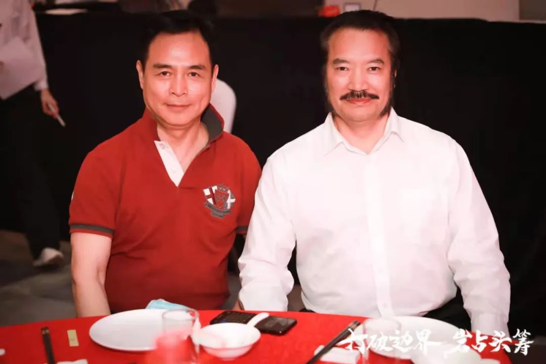 群星璀璨，共譜華章 | 2021將軍企業(yè)戰略營(yíng)銷(xiāo)峰會(huì )答謝晚宴盛大舉行！(圖14)