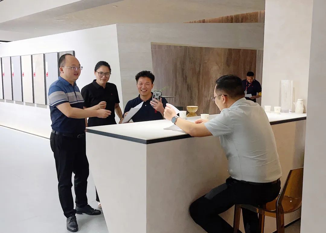 抖“星”行動(dòng)丨大將軍瓷磚2023抖音直播陪跑計劃啟動(dòng)，引爆流量密碼！(圖19)