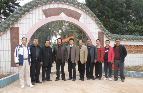 柳朝陽(yáng)董事長(cháng)向高要敬老院送溫暖
(圖5)