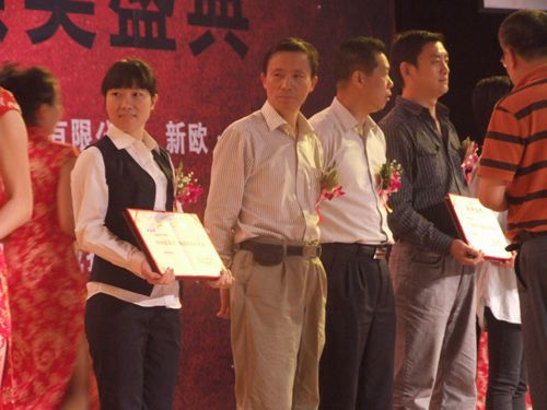 陶銷(xiāo)天下，誰(shuí)是英雄？——大將軍五經(jīng)銷(xiāo)商當選英雄
(圖5)