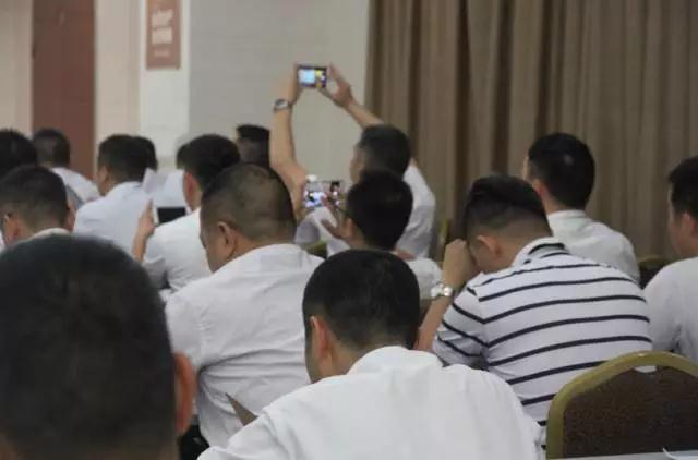 奮力拼搏，實(shí)現新跨越|將軍企業(yè)6月工作會(huì )議圓滿(mǎn)召開(kāi)
(圖2)